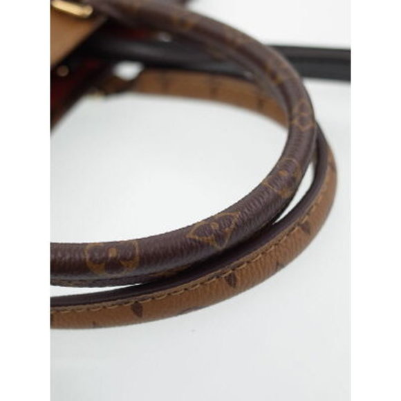 Louis Vuitton Monogram Giant Onthego Bag - Picture 6 of 8